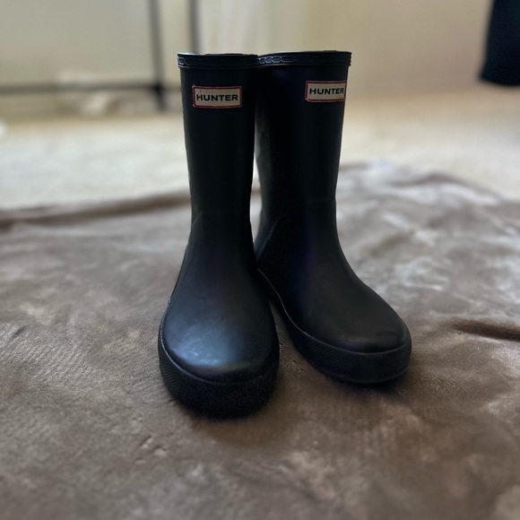 Hunter Other - Hunter size 13 boys black boots